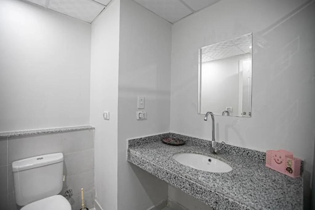 Apartment Perfect For Couples Sunny & Seaview With Wi-fi